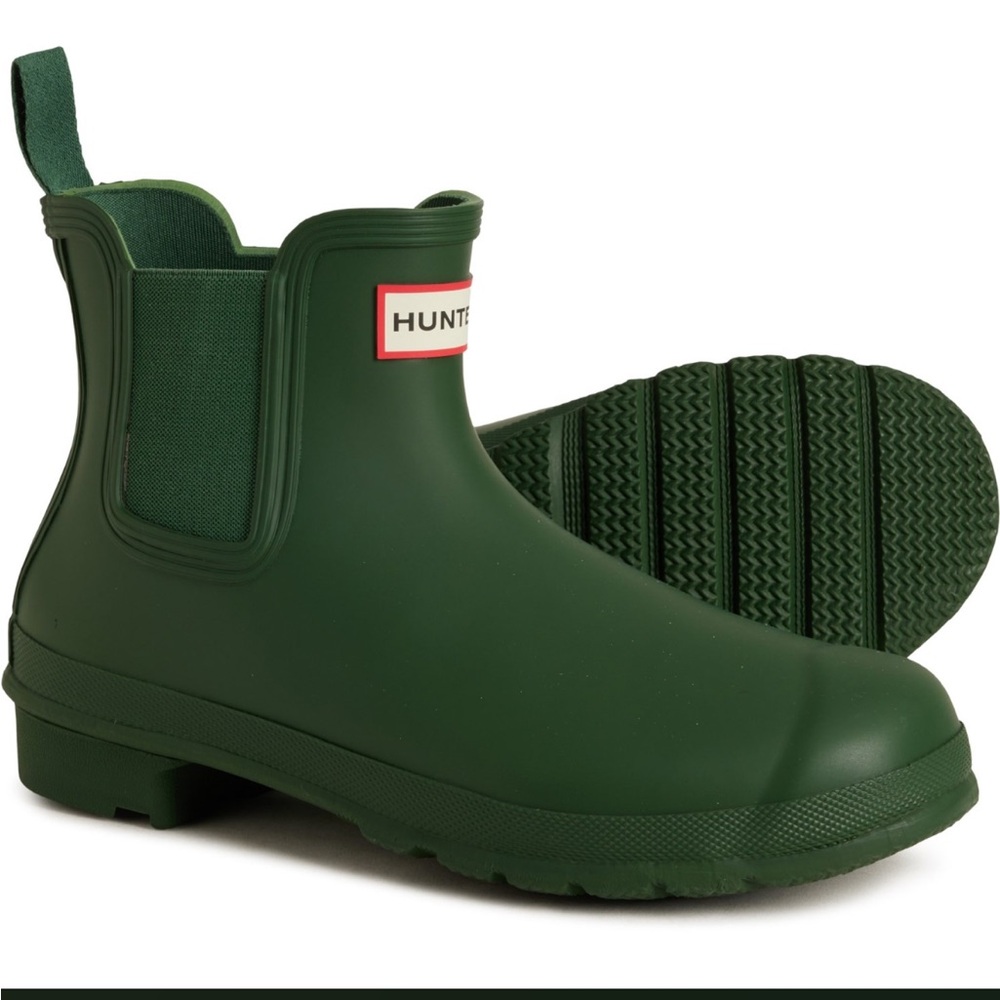 Hunter women’s Forest Green Boots.